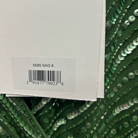 MAC DUGGAL 5585 NWT Green Sequined Wrap Over Cap Sleeve Ruffle Hem Dress - Picture 6 of 6